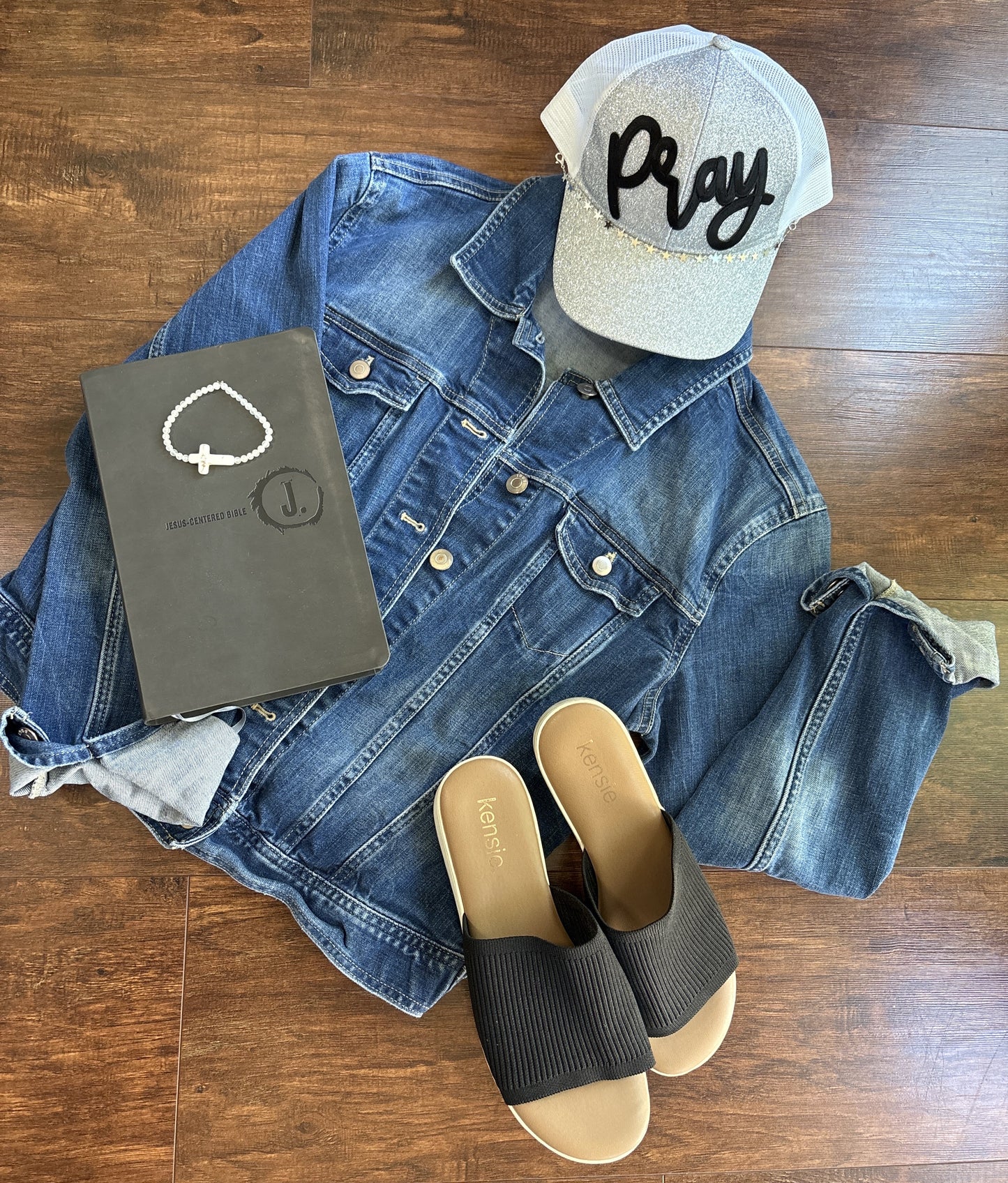 Pray Glitter Hat